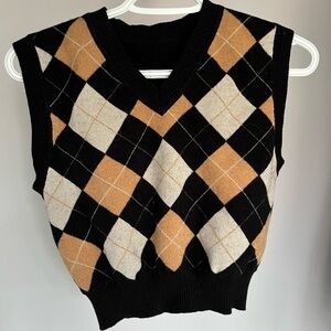 Argyle Patterned Sweater Vest - Black and Tan